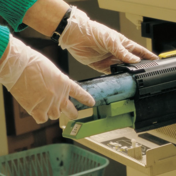 Protections Jetables: Gants Et Charlotte Gant Poudré à Usage Unique PVC Translucide Solo 990 Mapa - Taille 9 34990019 – Image 2