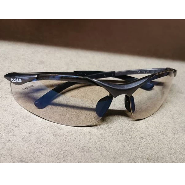 Lunettes De Protection Lunette Contour ESP Protection Verre Fumé Anti-rayures Coloris Noir Bollé CONTESP â Image 2